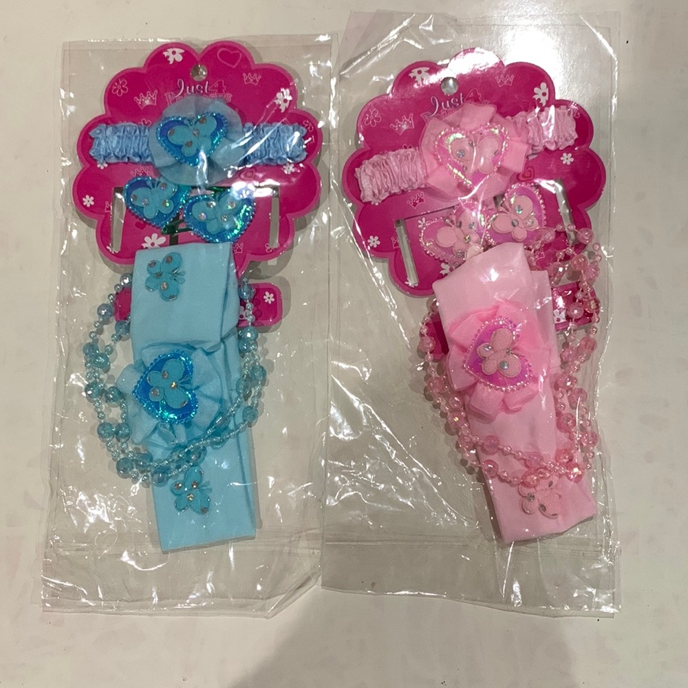 Pink and blue bundle hair clips